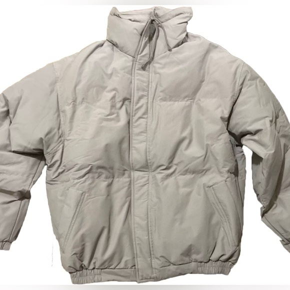 Fear of God Essentials Puffer Jacket - Picture 5 of 5